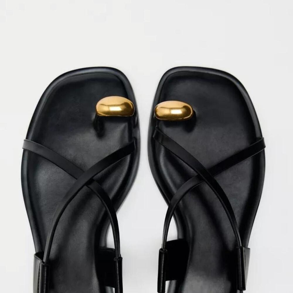 Zara flat sandals size 39